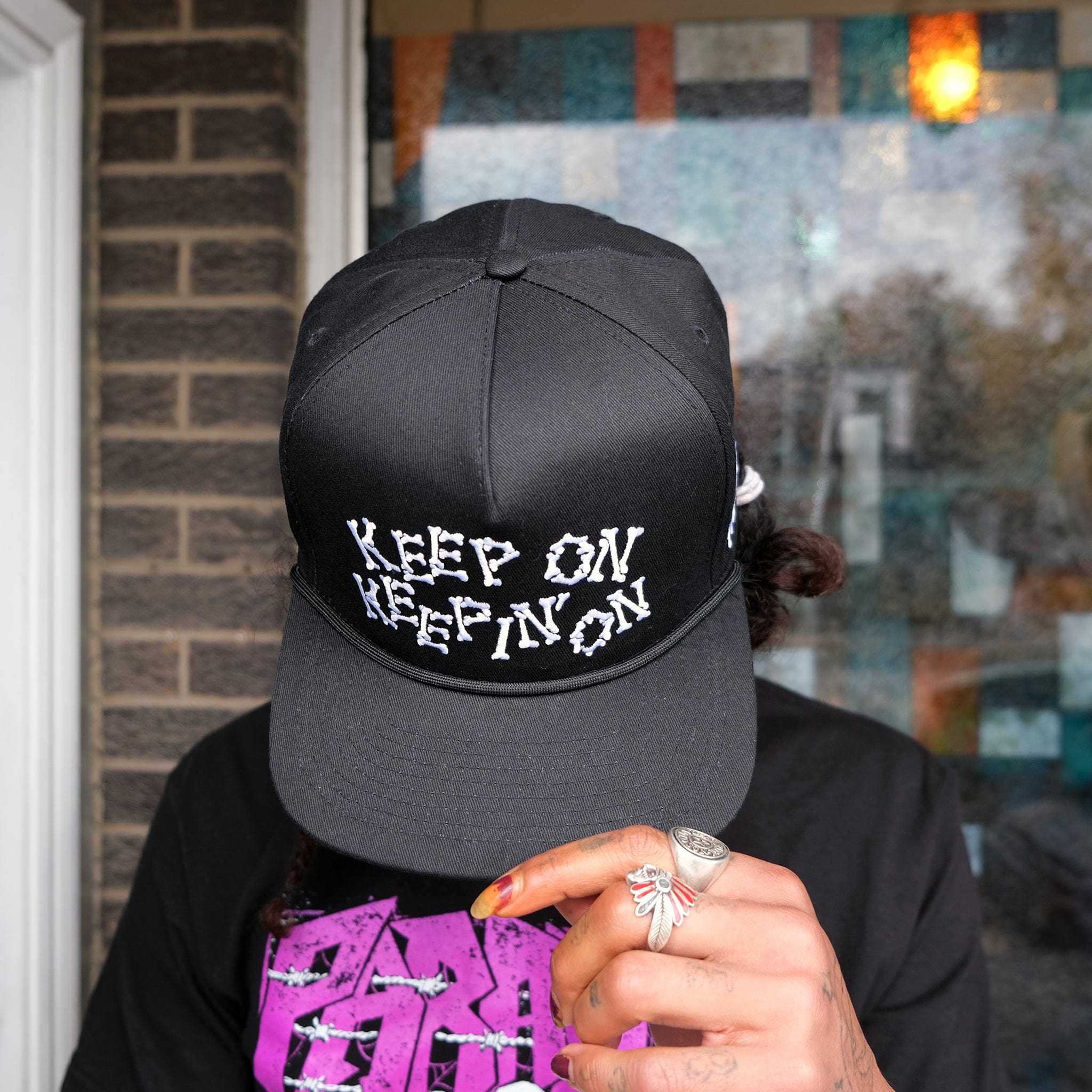 'KEEP ON' POPLIN CAP