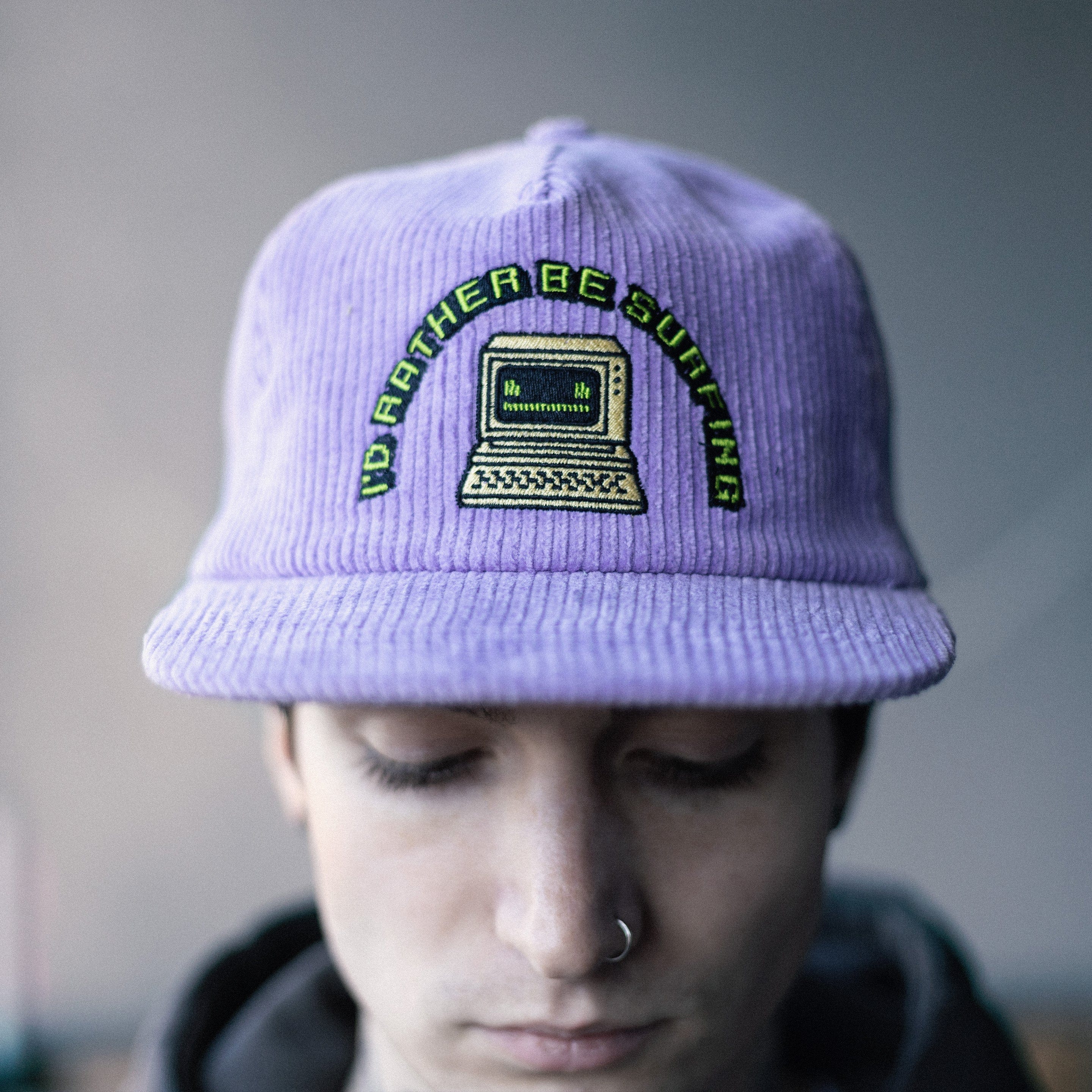 'SURFING' CORDUROY HAT